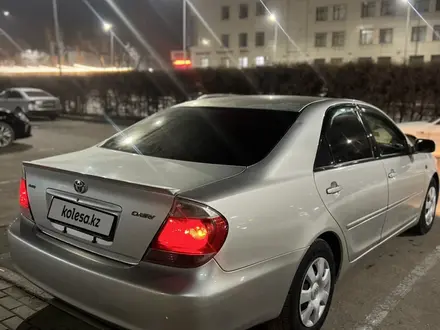 Toyota Camry 2005 года за 5 200 000 тг. в Астана – фото 15