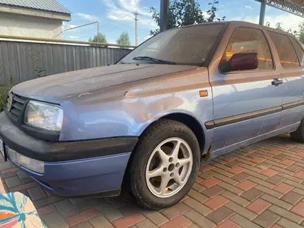 Volkswagen Vento 1993 года за 1 200 000 тг. в Актобе – фото 4