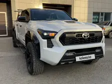 Toyota Tacoma, 2024
