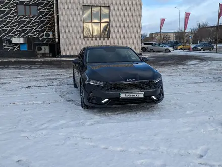 Kia K5 2022 года за 12 400 000 тг. в Экибастуз