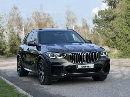 BMW X5 2022 года за 50 500 000 тг. в Алматы – фото 4