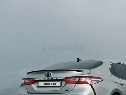Toyota Camry 2020 года за 11 000 000 тг. в Алматы – фото 12