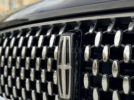Lincoln Aviator 2020 года за 25 500 000 тг. в Алматы – фото 11