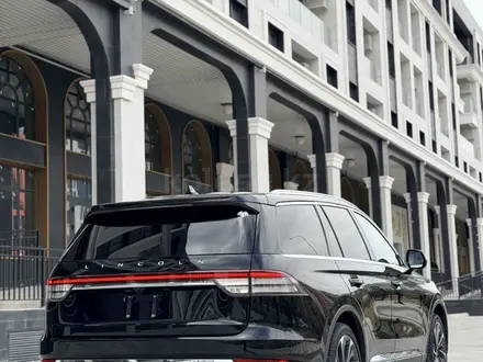 Lincoln Aviator 2020 года за 25 500 000 тг. в Алматы – фото 2