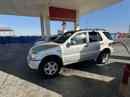 Mercedes-Benz ML 320 1998 года за 3 500 000 тг. в Актау – фото 7