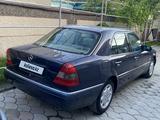 Mercedes-Benz C 200 1995 года за 1 750 000 тг. в Тараз – фото 3