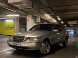 Mercedes-Benz C 220 1994 года за 3 000 000 тг. в Алматы