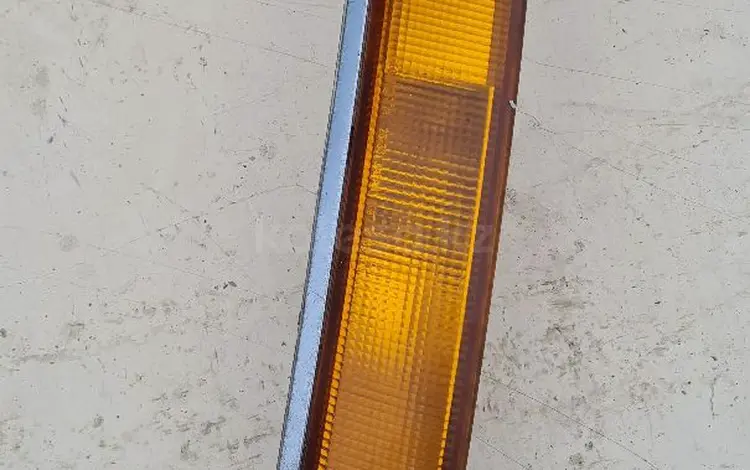 Повторитель в бампер Toyota Hiace за 10 000 тг. в Алматы