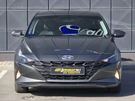 Hyundai Elantra БЕЗ ВОДИТЕЛЯ в Павлодар – фото 2
