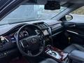 Toyota Camry 2012 годаfor9 750 000 тг. в Актобе – фото 6