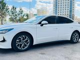 Hyundai Sonata 2021 годаүшін9 800 000 тг. в Караганда – фото 3