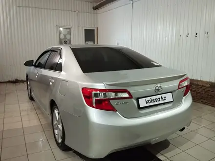 Toyota Camry 2013 года за 9 000 000 тг. в Уральск – фото 4