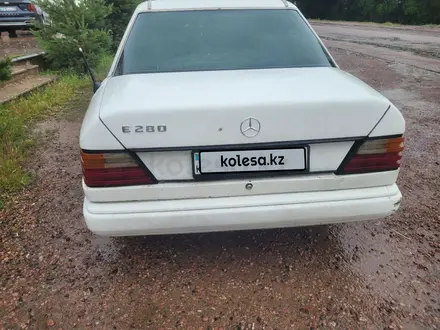 Mercedes-Benz E 230 1990 года за 1 150 000 тг. в Мерке – фото 4