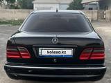 Mercedes-Benz E 320 2000 годаүшін2 500 000 тг. в Актау – фото 4