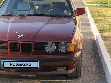 BMW 520 1990 года за 1 350 000 тг. в Алматы