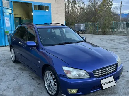 Toyota Altezza 2002 года за 3 000 000 тг. в Актау