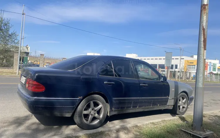Mercedes-Benz E 280 1997 года за 1 800 000 тг. в Алматы