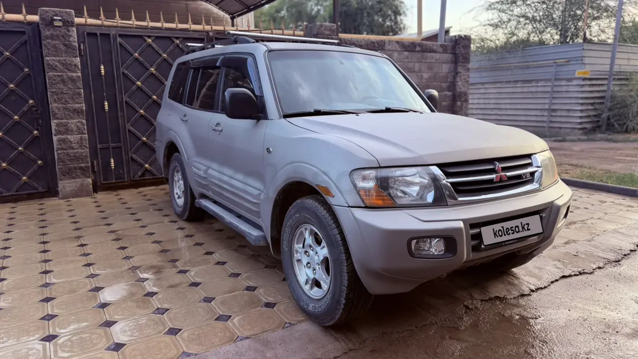 Mitsubishi Pajero, 2001