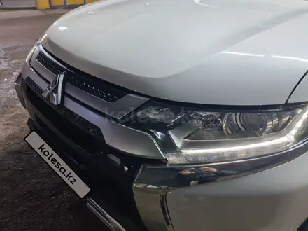 Mitsubishi Outlander 2022 года за 10 100 000 тг. в Астана – фото 14