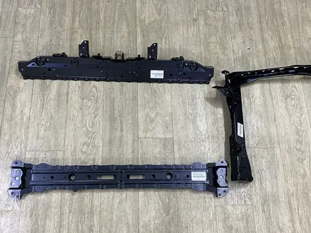 Телевизор Экран суппорт радиатора Toyota Camry 70 75 за 55 000 тг. в Астана