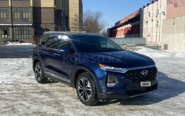 Hyundai Santa Fe 2018 года за 10 000 000 тг. в Актобе