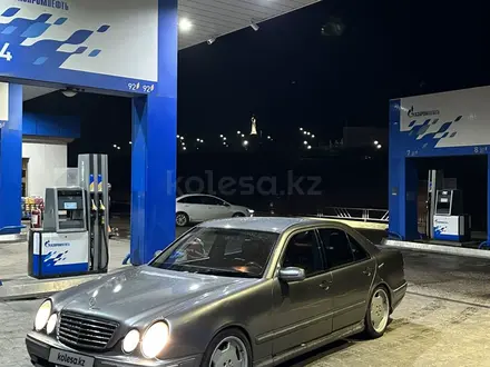 Mercedes-Benz E 55 AMG 2000 года за 7 500 000 тг. в Сарыагаш – фото 5