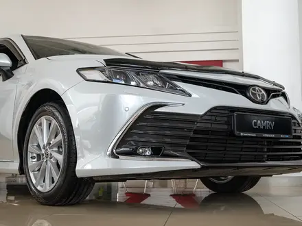Toyota Camry Prestige 2023 года за 17 400 000 тг. в Костанай