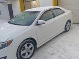 Toyota Camry 2014 года за 10 500 000 тг. в Уральск – фото 2