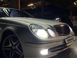 Mercedes-Benz E 320 2004 годаfor8 100 000 тг. в Караганда – фото 2