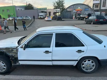 Mercedes-Benz E 230 1988 года за 350 000 тг. в Астана – фото 3