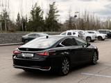 Lexus ES 250 2021 года за 21 000 000 тг. в Алматы – фото 3
