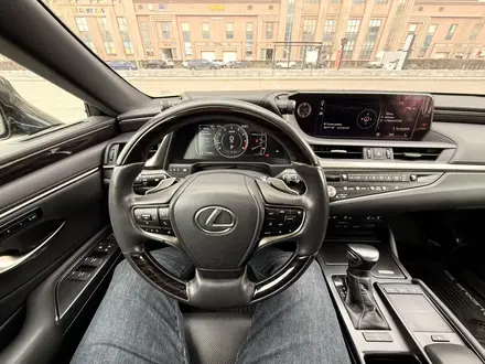 Lexus ES 250 2021 года за 21 000 000 тг. в Алматы – фото 7