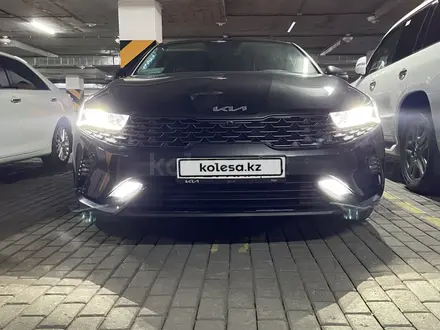 Kia K5 2022 года за 16 000 000 тг. в Семей – фото 12