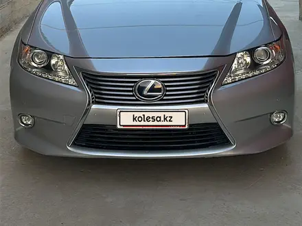 Lexus ES 300h 2015 года за 8 300 000 тг. в Атырау