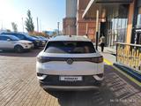 Volkswagen ID.4 2023 года за 13 500 000 тг. в Астана – фото 3