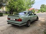 BMW 530 1990 года за 3 000 000 тг. в Алматы – фото 2