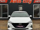 Hyundai Solaris 2022 года за 8 500 000 тг. в Кокшетау – фото 2