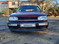 Volkswagen Golf 1994 годаfor1 250 000 тг. в Алматы