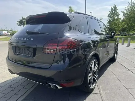 R20/PORSCHE/275/45/20/ЛЕТО за 500 000 тг. в Караганда – фото 3