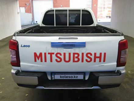Mitsubishi L200 2021 года за 9 459 900 тг. в Актобе – фото 2