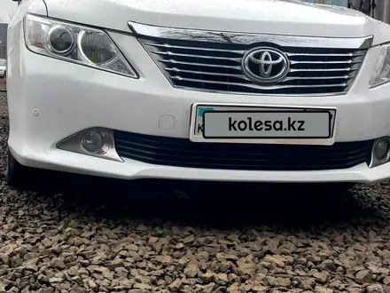 Toyota Camry 2014 года за 10 600 000 тг. в Уральск – фото 3