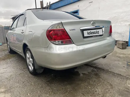 Toyota Camry 2005 года за 6 000 000 тг. в Шар – фото 4