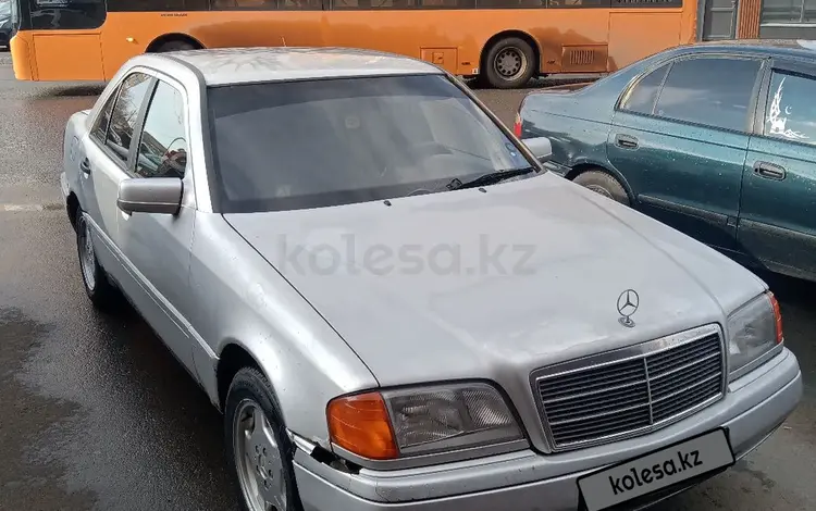 Mercedes-Benz C 180 1994 года за 1 300 000 тг. в Павлодар