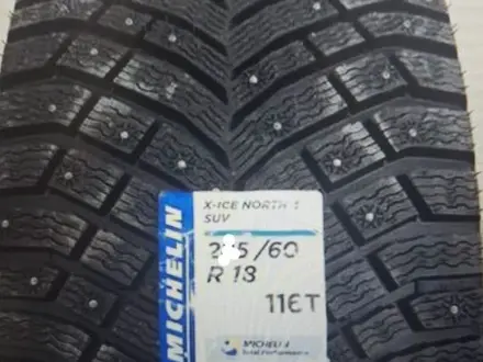 235/60/18. Michelin X ice north 4. Шипованные шины за 850 000 тг. в Алматы