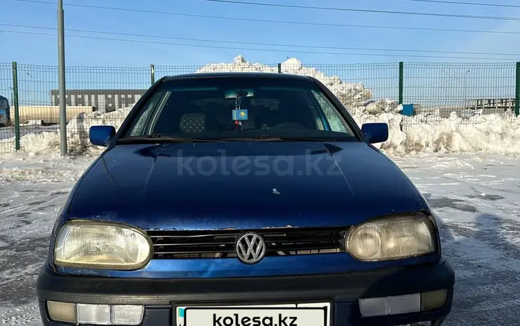 Volkswagen Golf 1997 годаүшін1 950 000 тг. в Астана