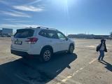 Subaru Forester 2019 года за 9 000 000 тг. в Уральск – фото 2