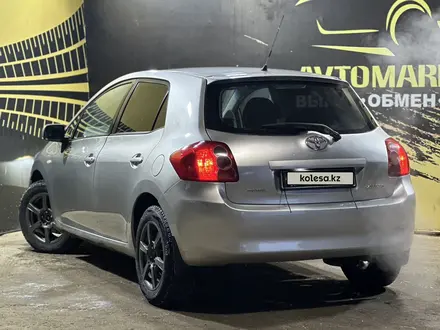 Toyota Auris 2007 года за 4 100 000 тг. в Актобе – фото 5