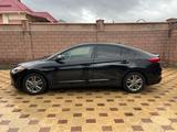 Hyundai Elantra 2018 года за 4 900 000 тг. в Шымкент – фото 3