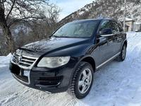 Volkswagen Touareg 2007 года за 7 200 000 тг. в Алматы