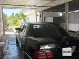 Mercedes-Benz E 320 1997 года за 2 800 000 тг. в Тараз – фото 2